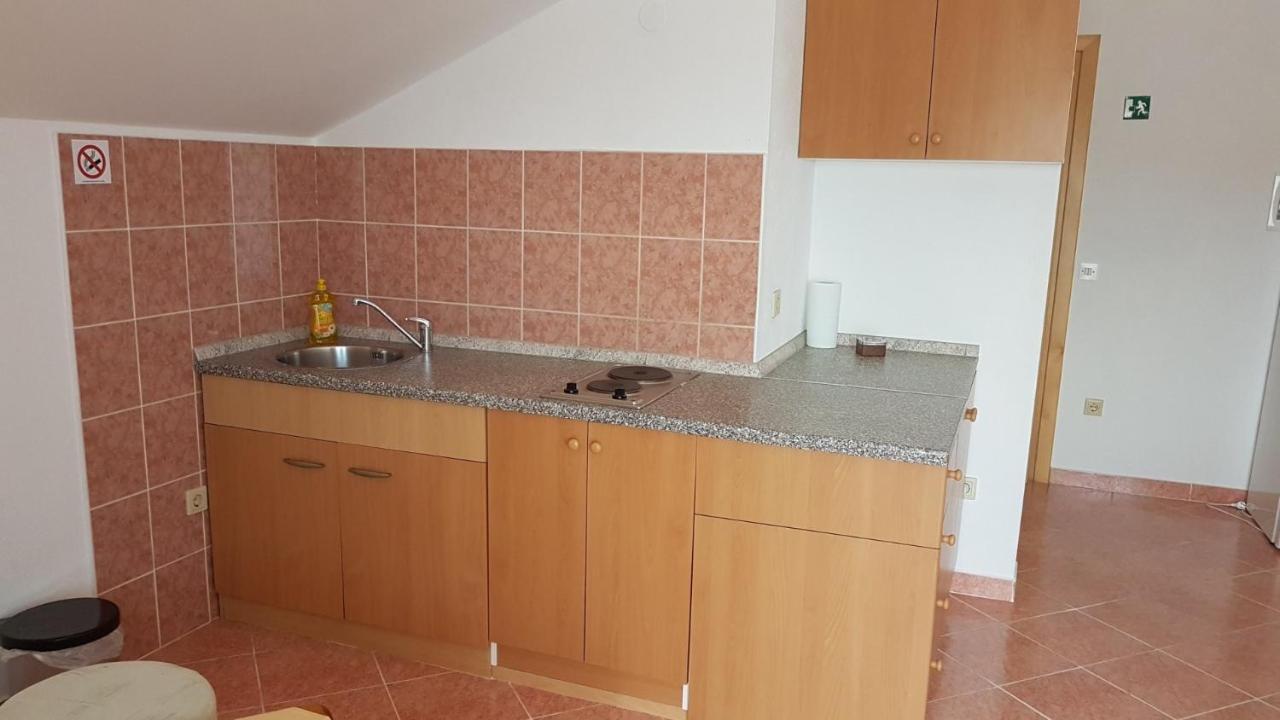 Dobrinj Apartments With A Parking Space Soline, Krk - 18787 מראה חיצוני תמונה